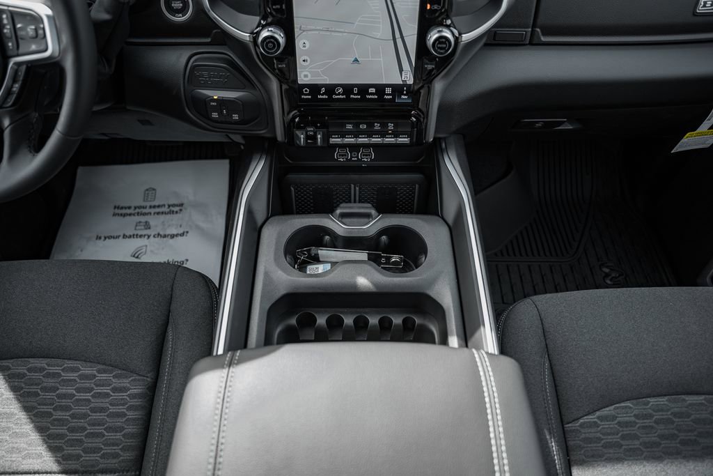 New 2026 RAM 2500 Big Horn AWD/4WD image 31