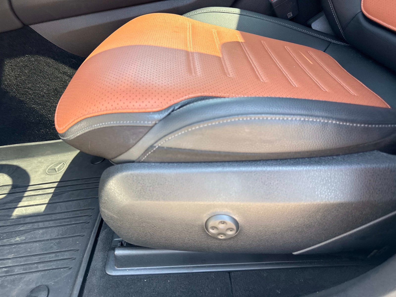 Used 2023 Mercedes-Benz GLC 300 image 16