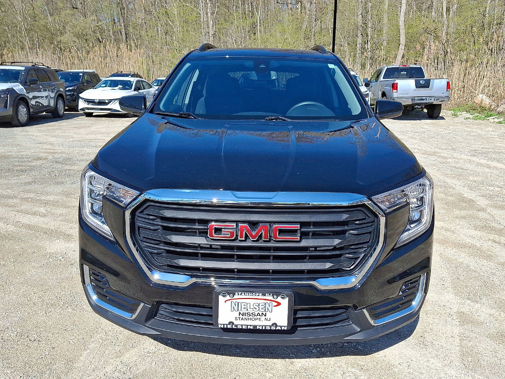 Used 2022 GMC Terrain SLE w/ Driver Convenience Package AWD/4WD image 29