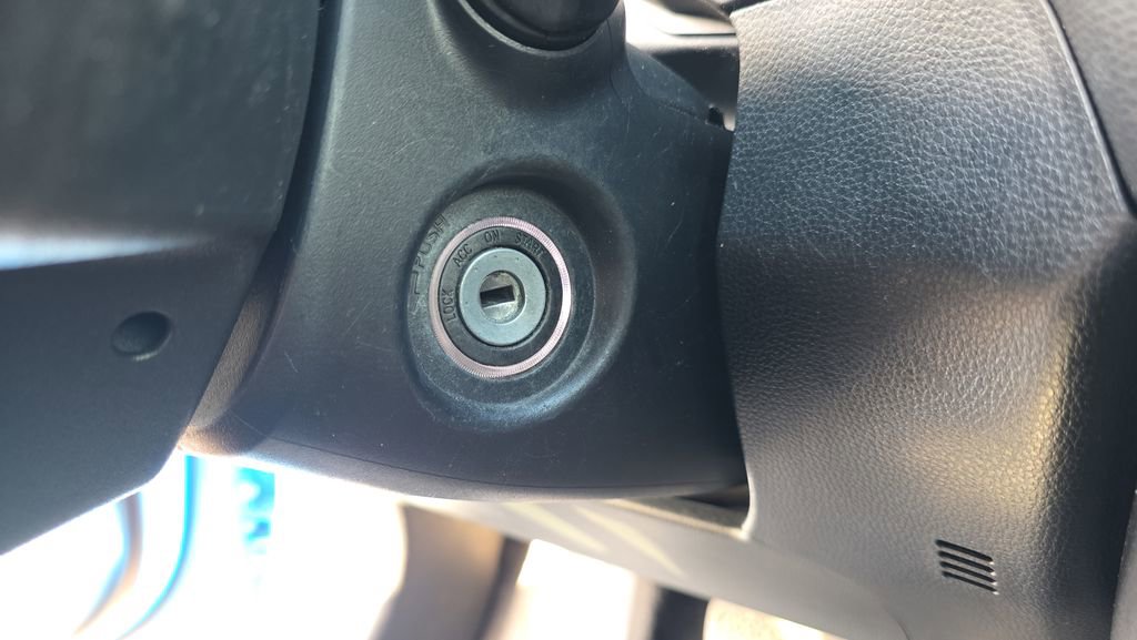 Used 2020 Toyota RAV4 LE image 35