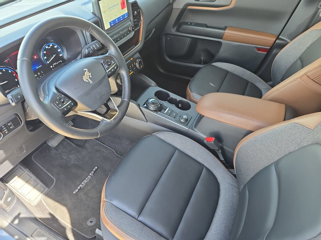 Used 2024 Ford Bronco Sport Outer Banks w/ Tech Package AWD/4WD image 17