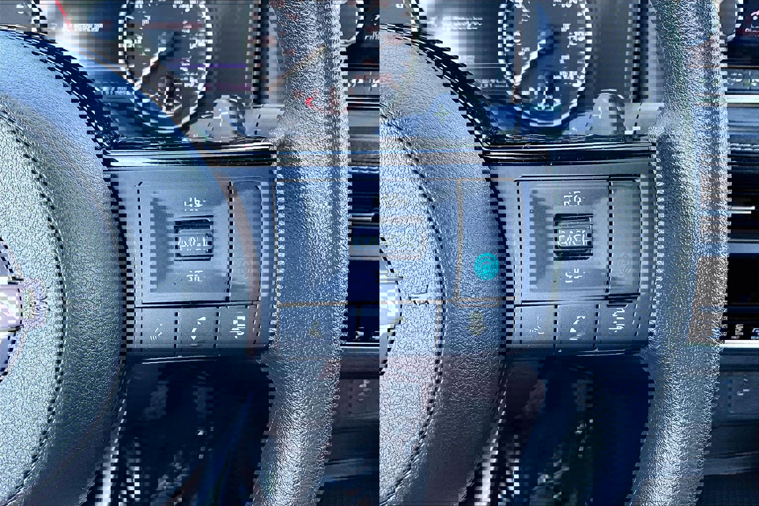 Used 2023 Nissan Rogue SV image 18