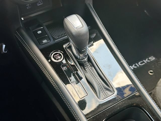 Used 2023 Nissan Kicks SV FWD image 16