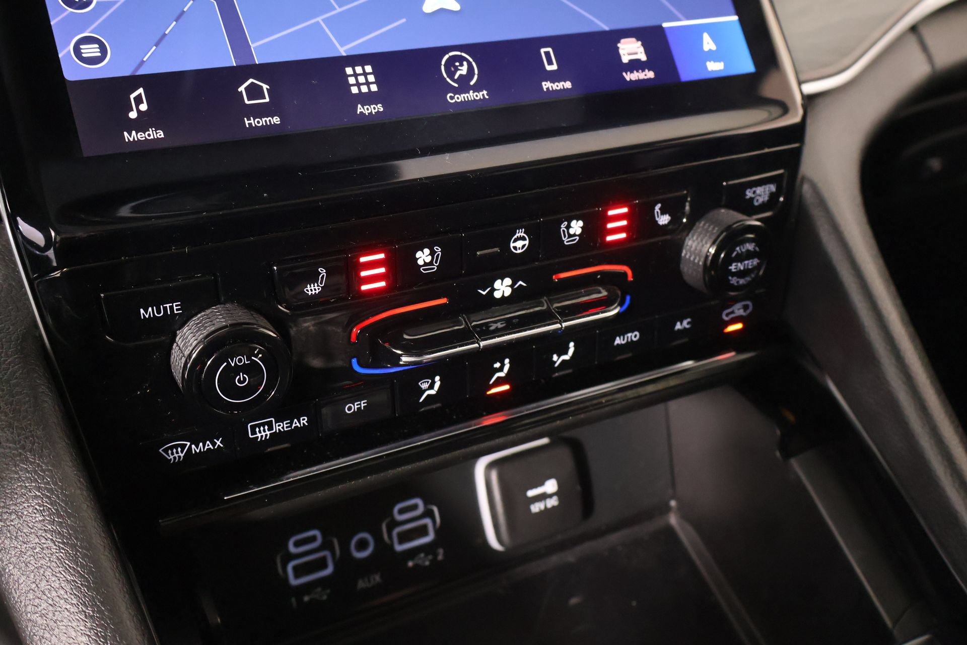 Used 2023 Jeep Grand Cherokee L Limited w/ Luxury Tech Group II RWD image 8