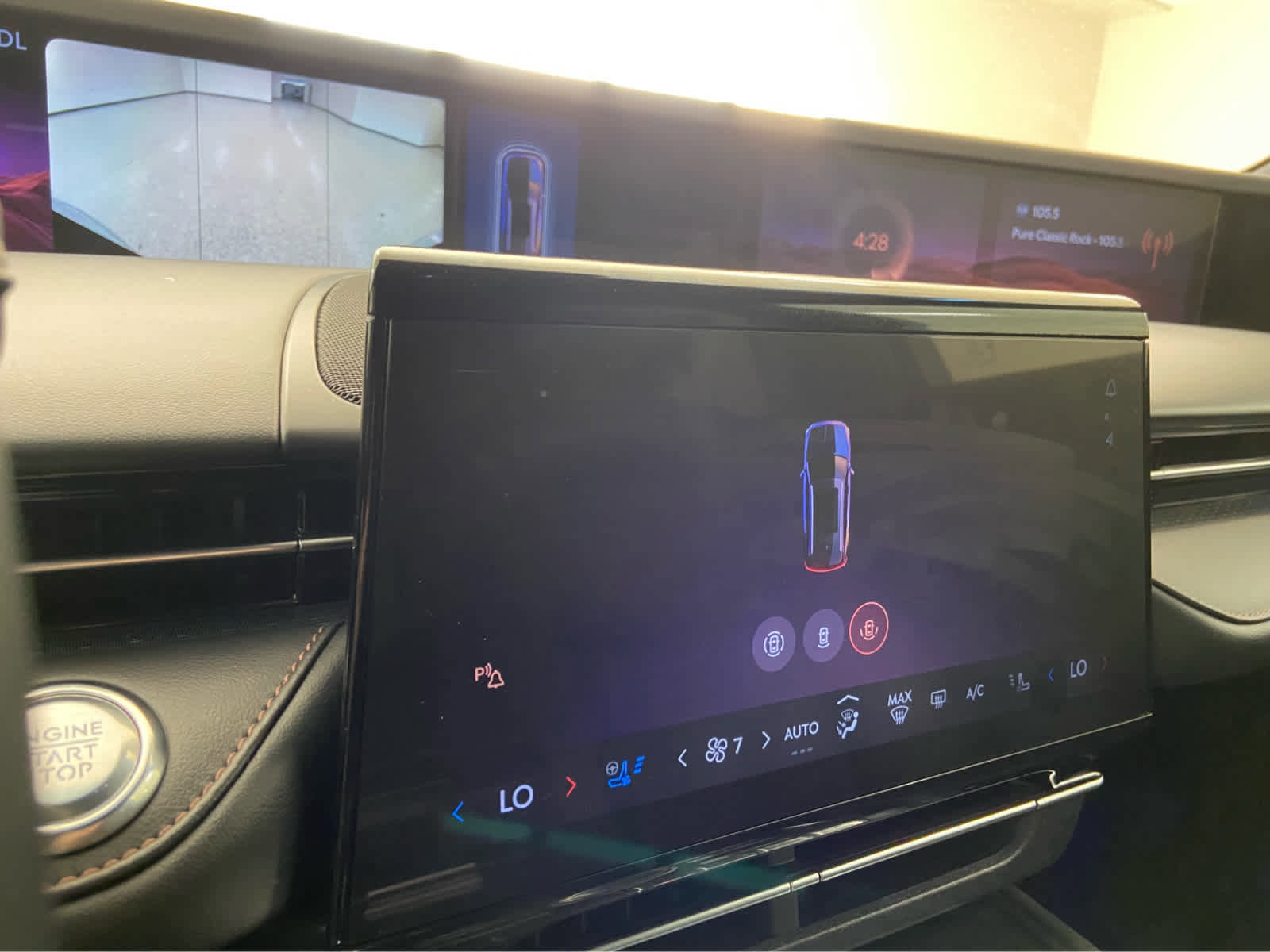 Used 2024 Lincoln Nautilus Premier w/ Equipment Group 102A image 35