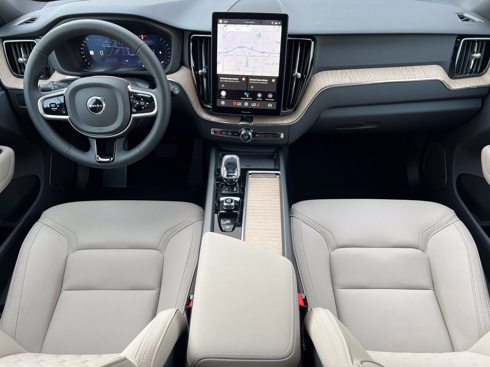 New 2027 Volvo XC60 B5 Plus AWD/4WD image 20