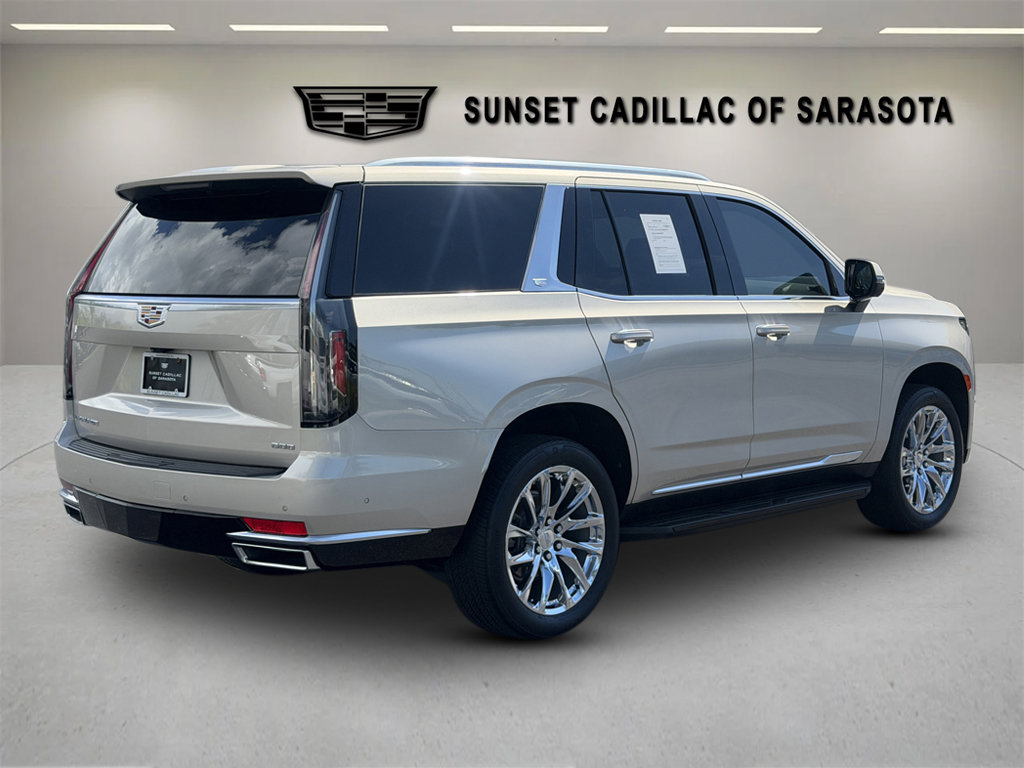 Used 2021 Cadillac Escalade Premium Luxury w/ LPO, Illumination Package AWD/4WD image 7
