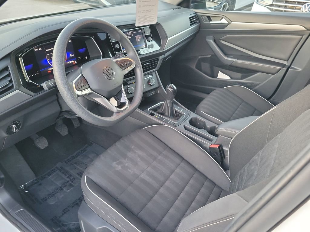 Certified 2022 Volkswagen Jetta Sport image 13