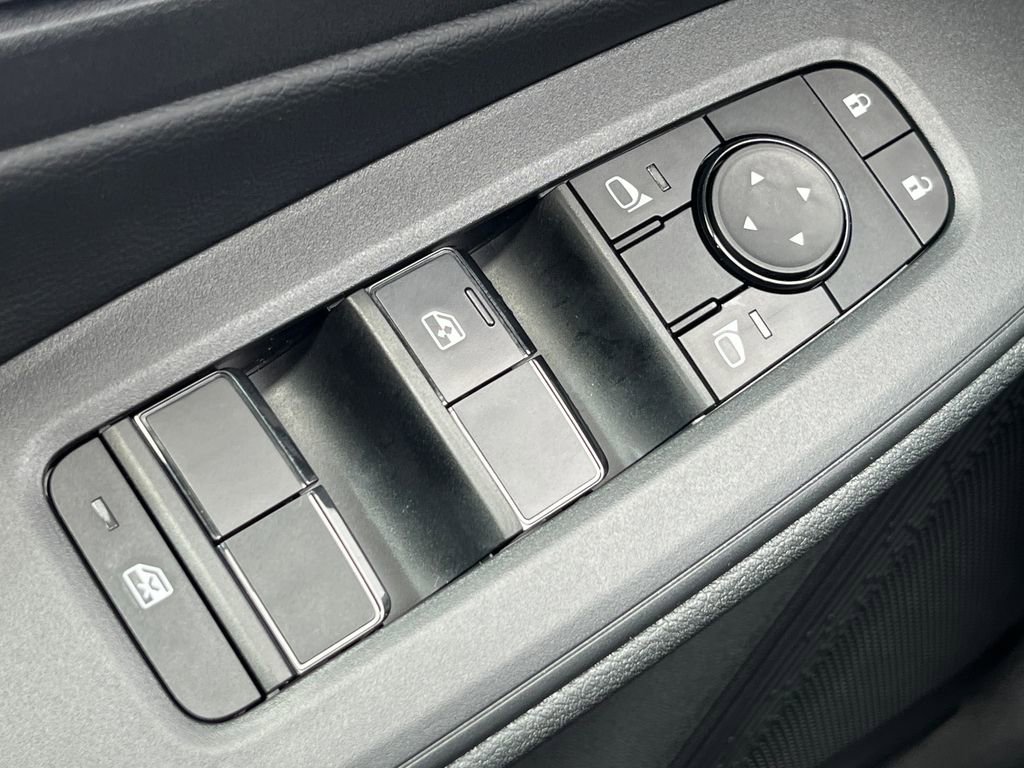 New 2026 Nissan Sentra SV w/ SV Convenience Package image 18