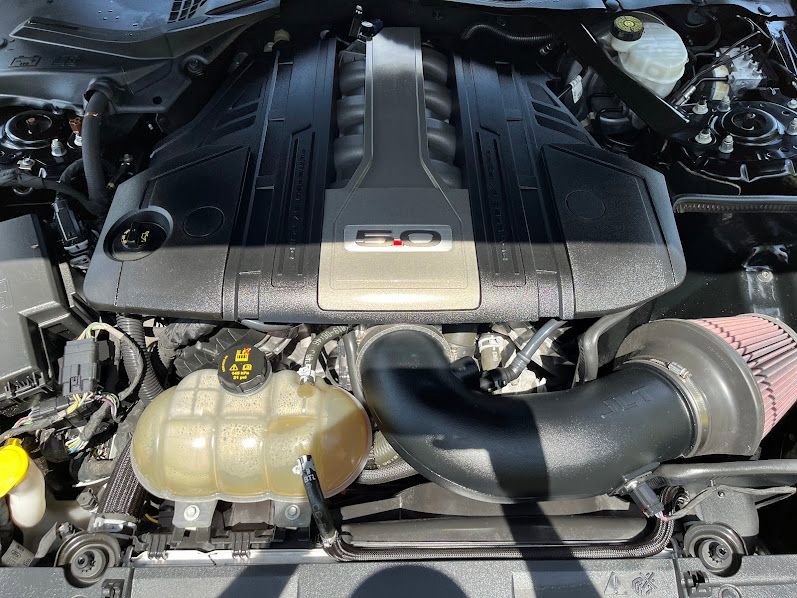 Used 2018 Ford Mustang GT Premium RWD image 28