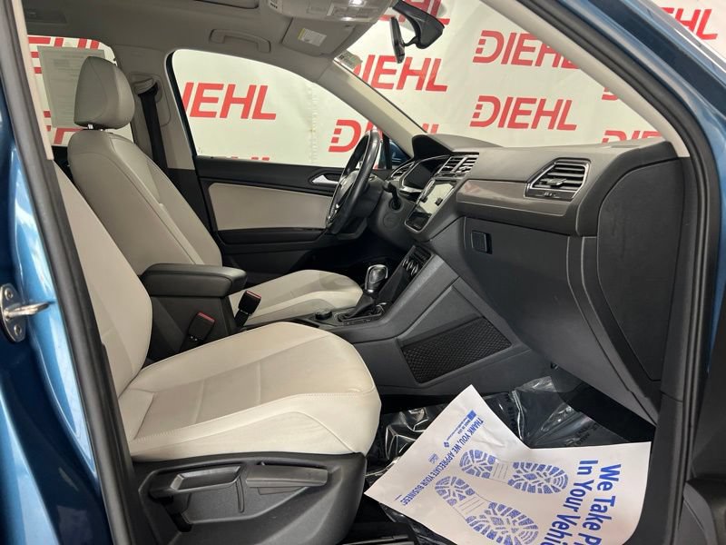 Used 2019 Volkswagen Tiguan SEL AWD/4WD image 13