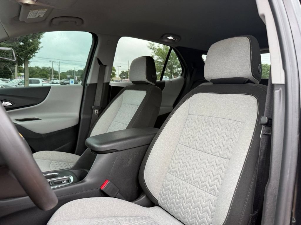 Used 2023 Chevrolet Equinox LS w/ LS Convenience Package FWD image 14
