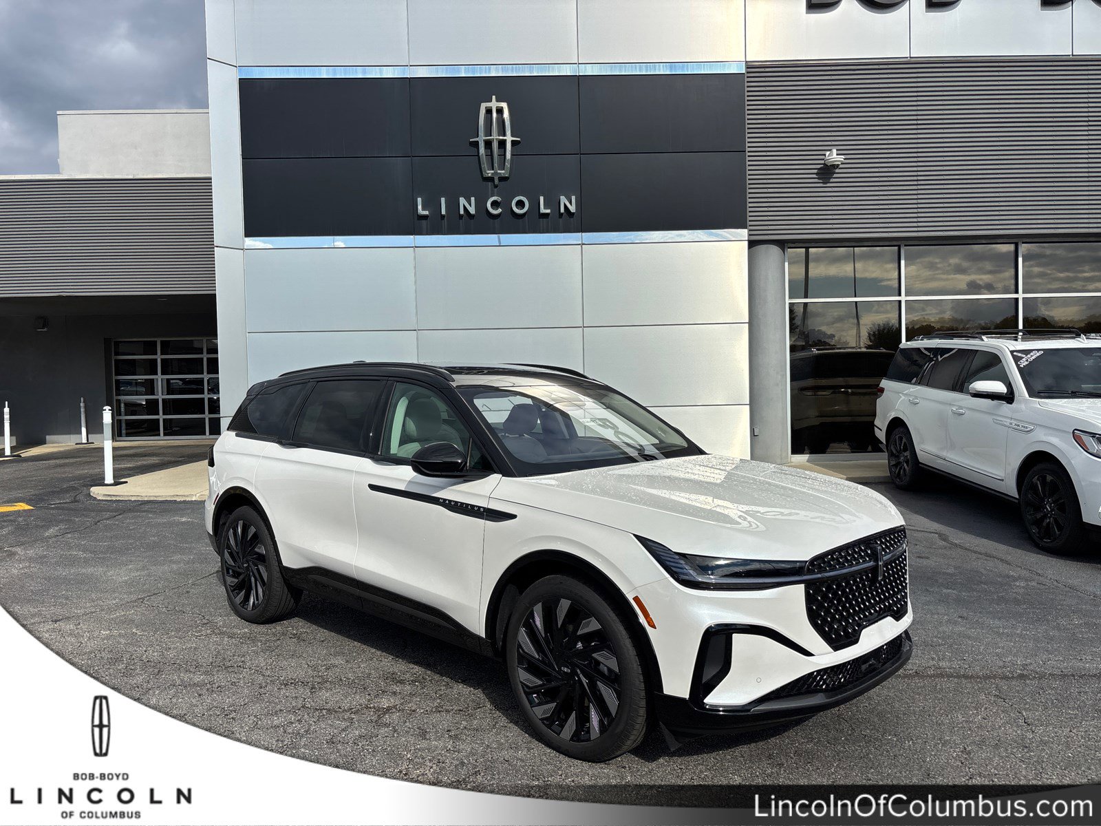 New 2026 Lincoln Nautilus Reserve image 1