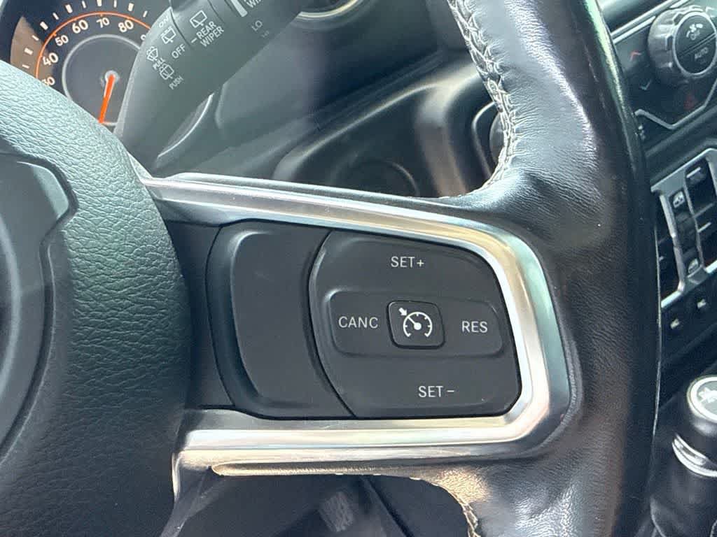 Used 2018 Jeep Wrangler Unlimited Sahara AWD/4WD image 20