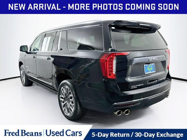 Used 2023 GMC Yukon XL Denali Ultimate AWD/4WD image 7