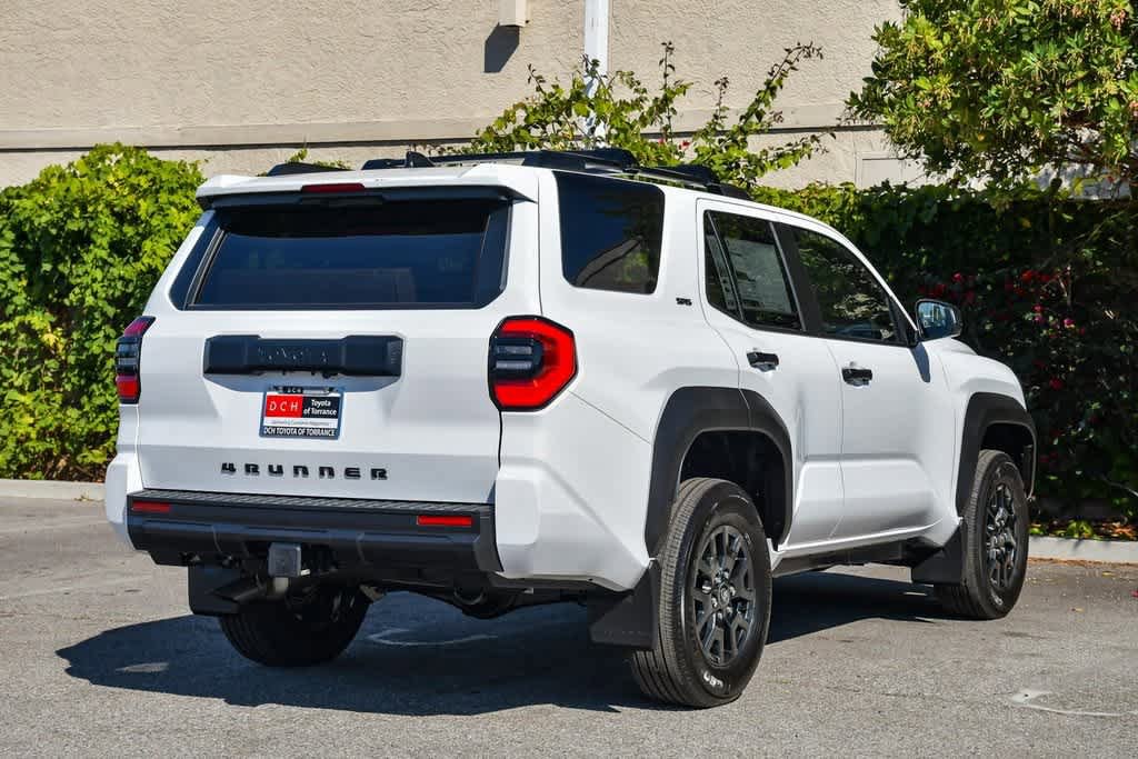 New 2025 Toyota 4Runner SR5 AWD/4WD image 6