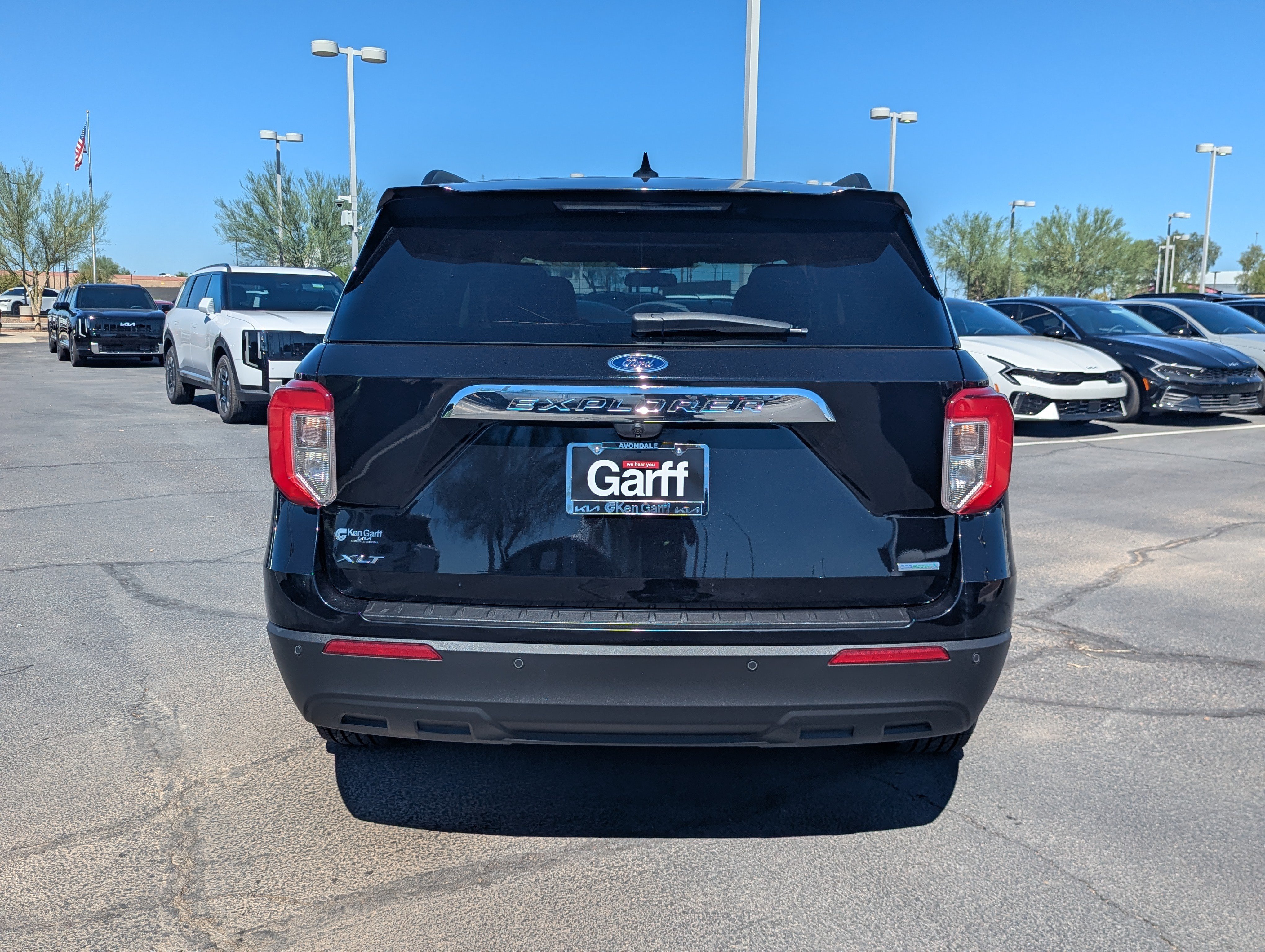 Used 2020 Ford Explorer XLT RWD image 4