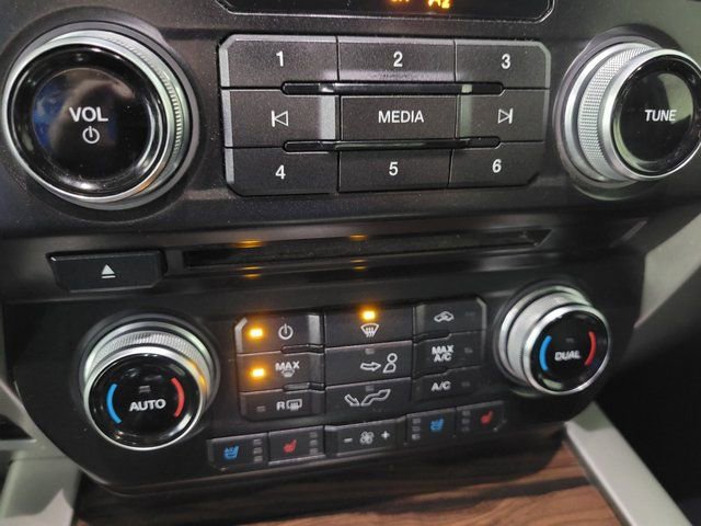 Used 2015 Ford F150 Lariat w/ Equipment Group 502A Luxury image 43