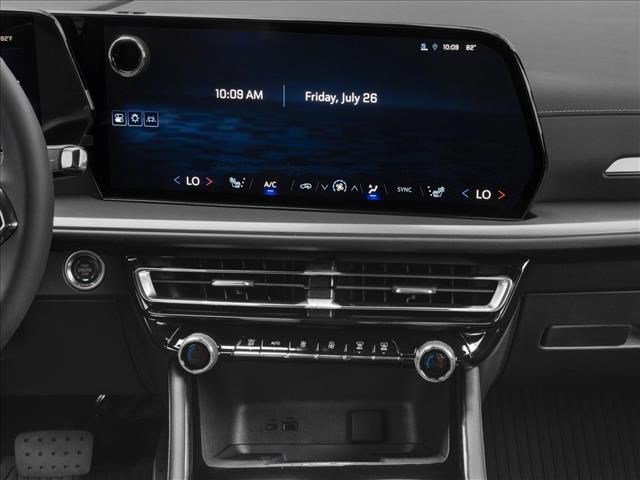 Used 2026 Chevrolet Traverse LT w/ Midnight/Sport Edition FWD image 12