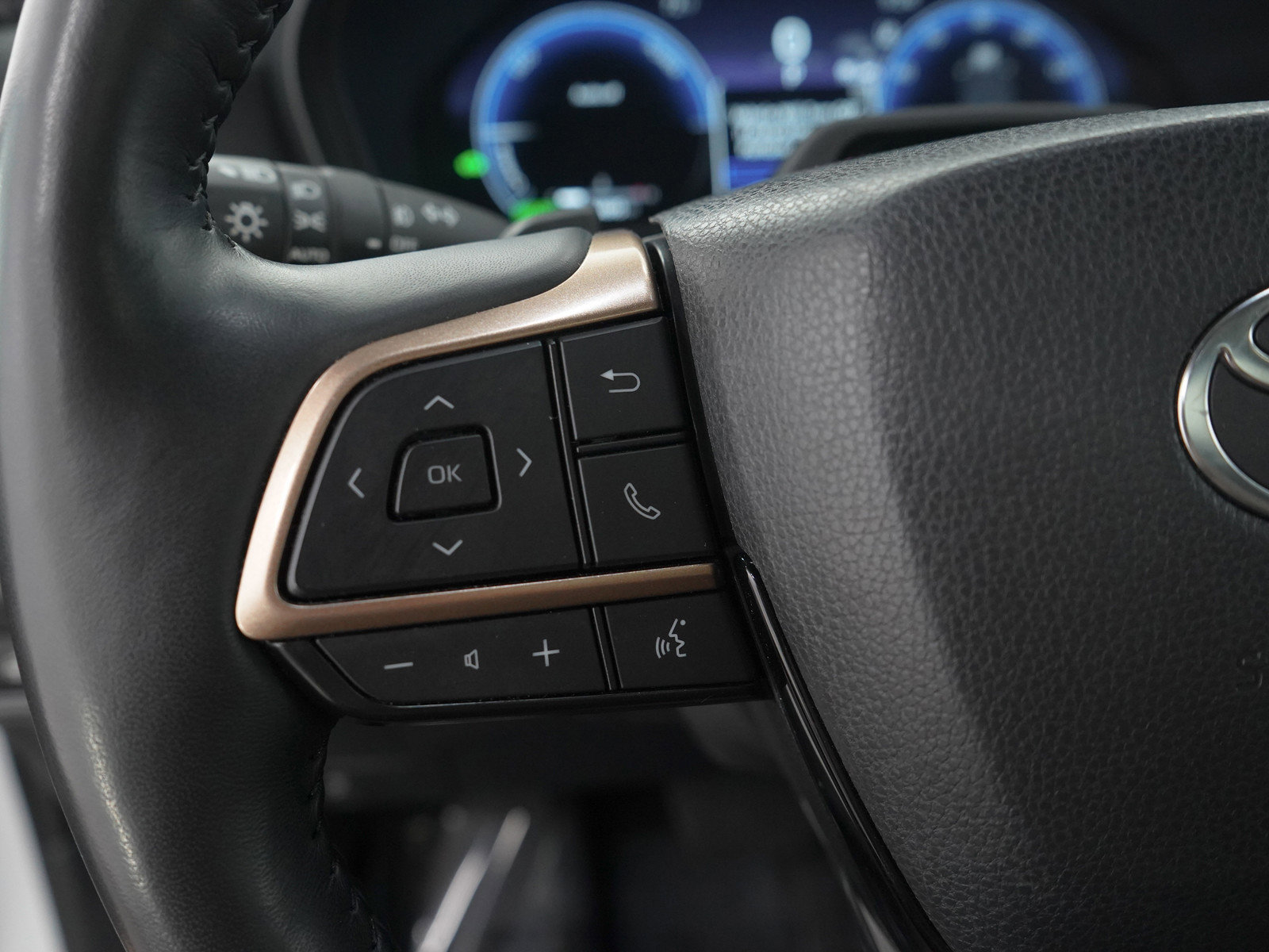 Used 2024 Toyota Grand Highlander AWD Hybrid image 29