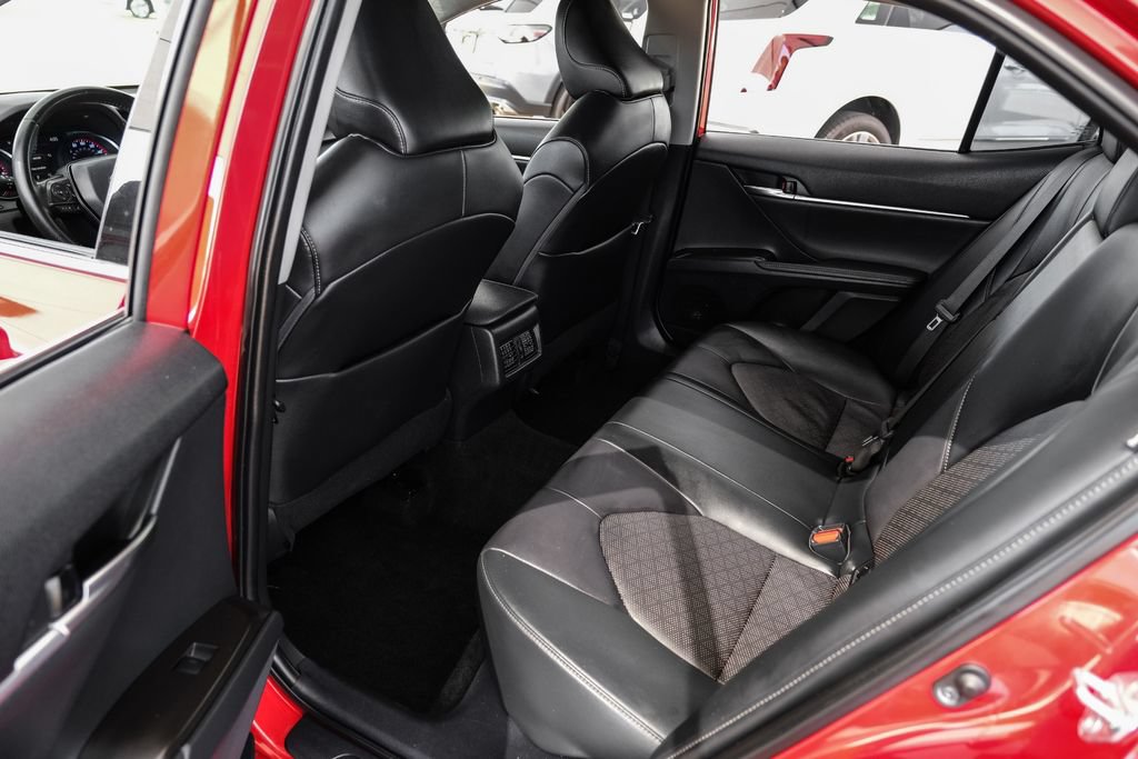 Used 2022 Toyota Camry XSE FWD image 43