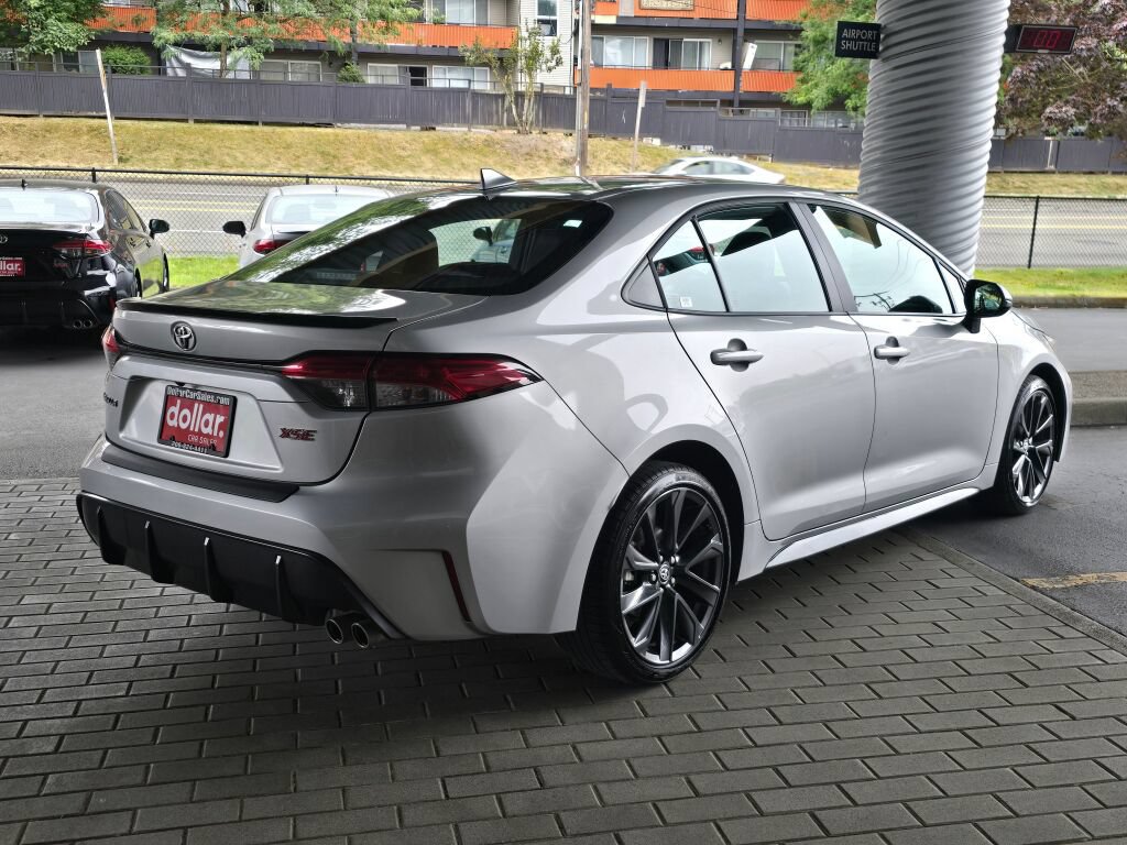 Used 2024 Toyota Corolla XSE FWD image 5
