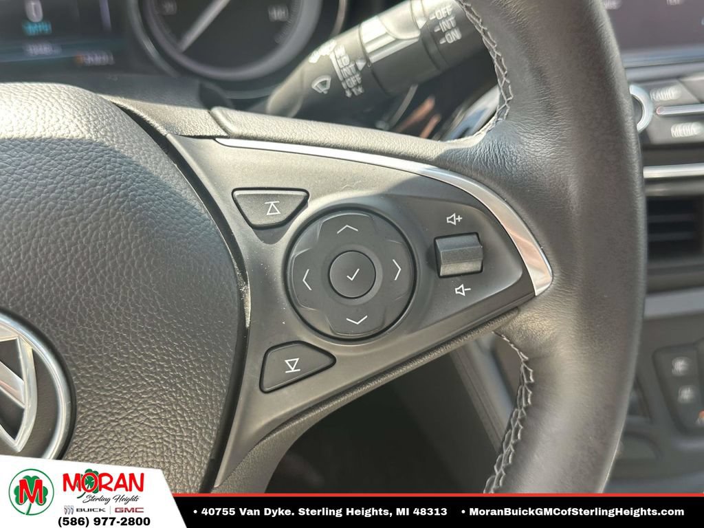 Certified 2019 Buick Envision Essence FWD image 23