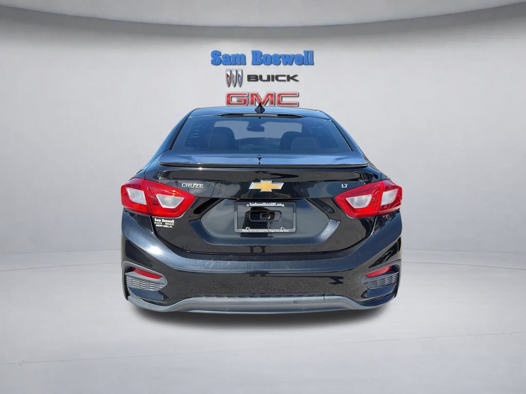 Used 2017 Chevrolet Cruze LT w/ Convenience Package FWD image 8