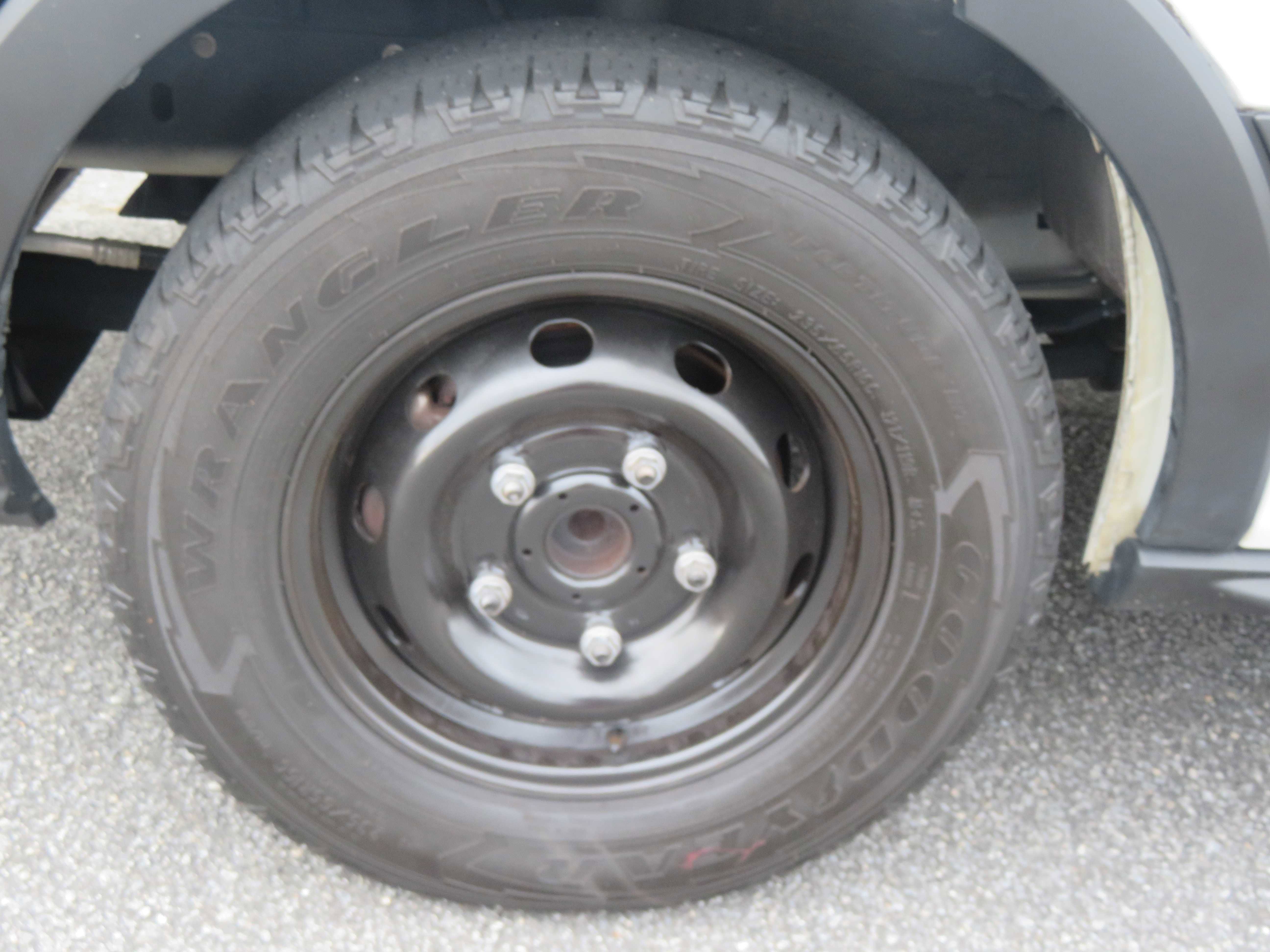 Used 2019 Ford Transit 150 XLT image 7