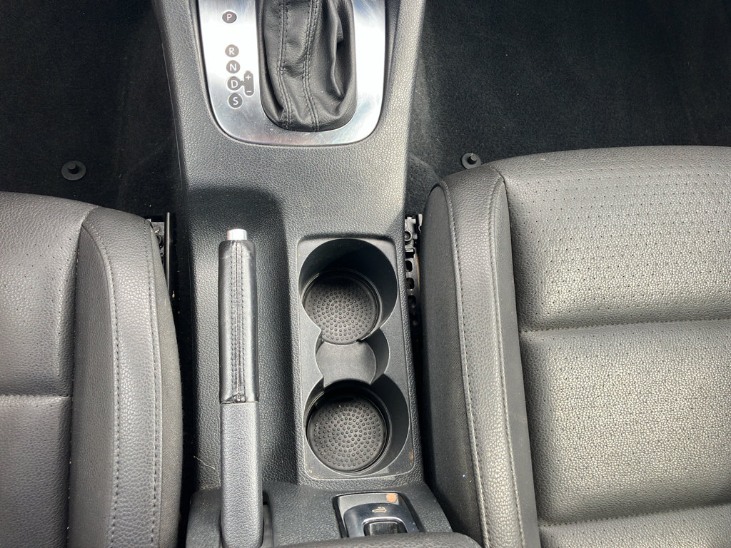 Used 2014 Volkswagen Eos FWD image 21