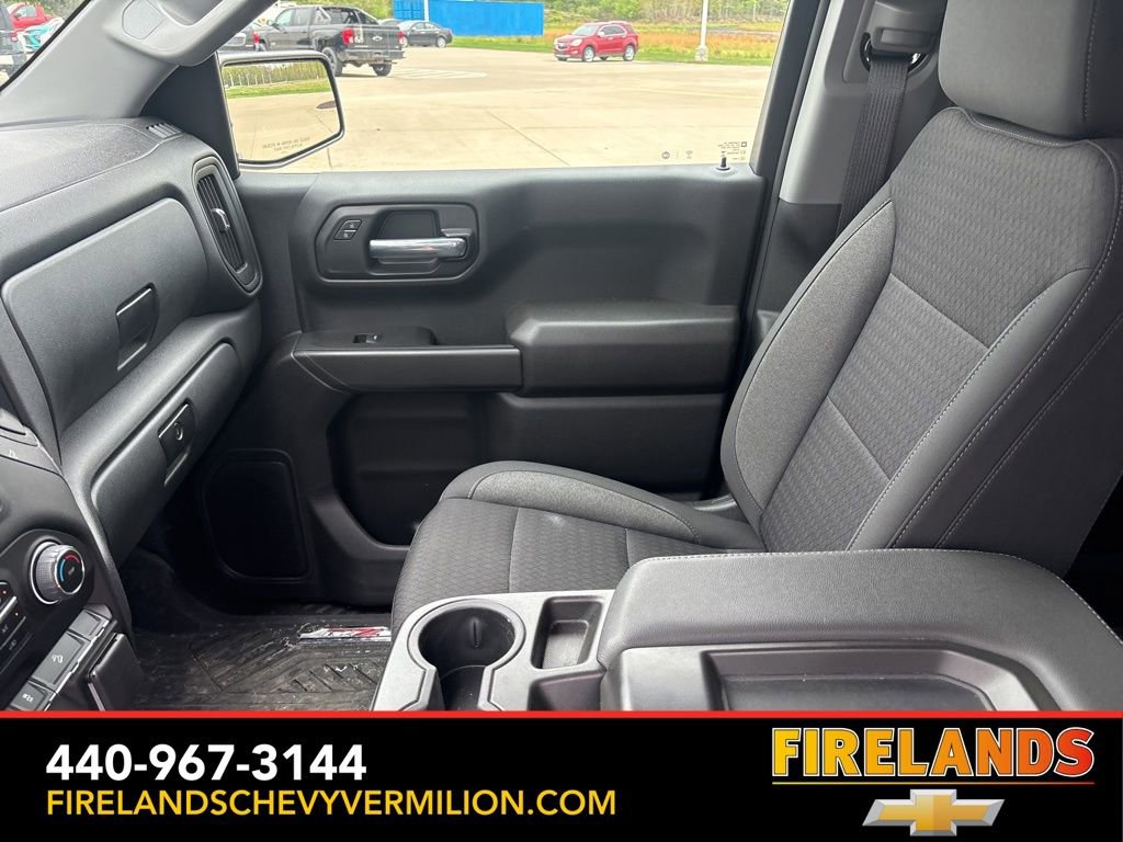 Used 2023 Chevrolet Silverado 1500 Custom Trail Boss w/ LPO, Dark Essentials Package AWD/4WD image 13