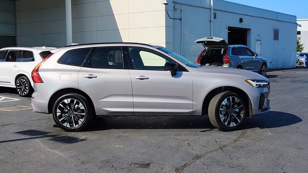 New 2026 Volvo XC60 B5 Plus w/ Climate Package AWD/4WD image 2