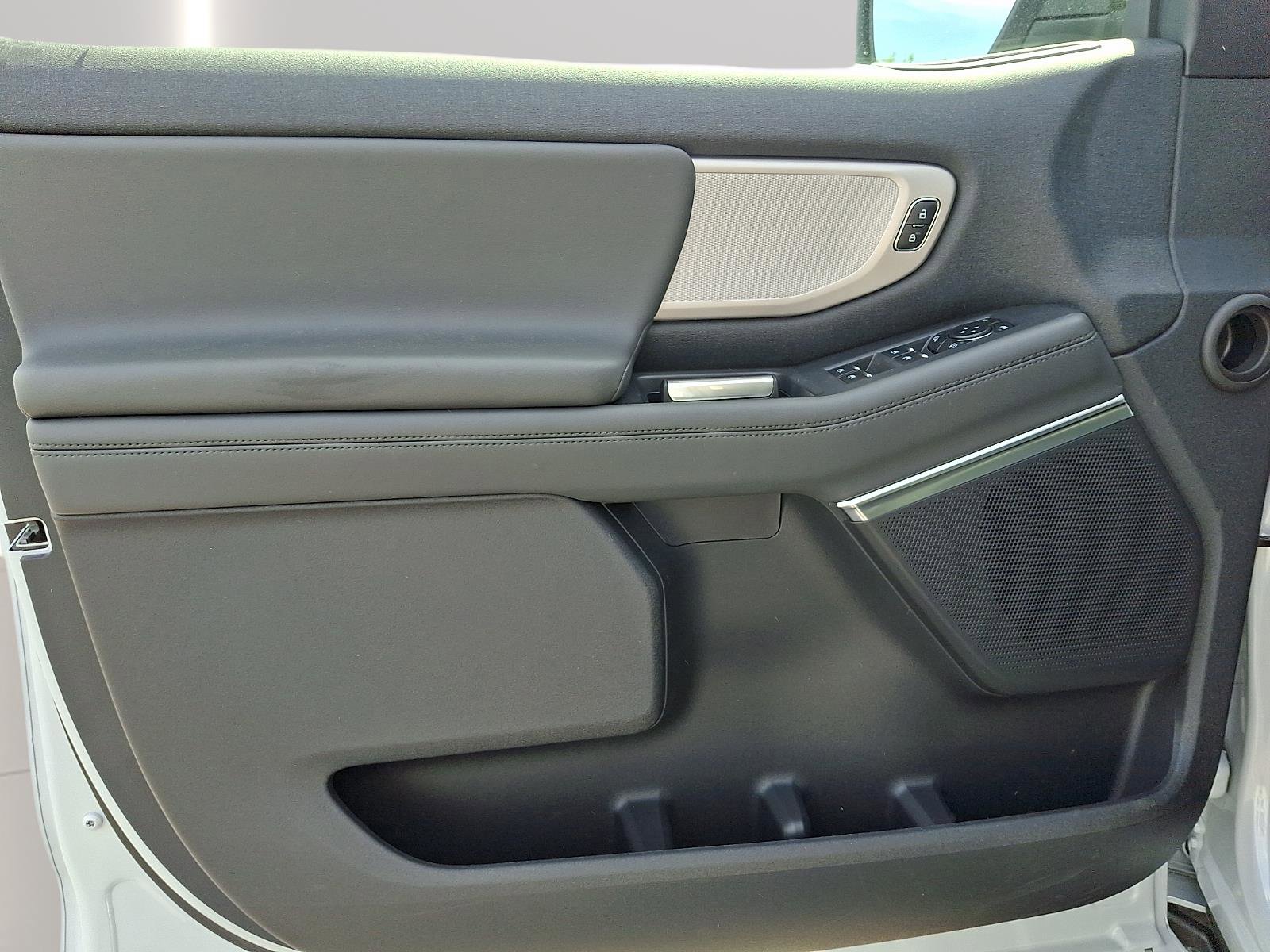 New 2026 Ford Expedition Active AWD/4WD image 8