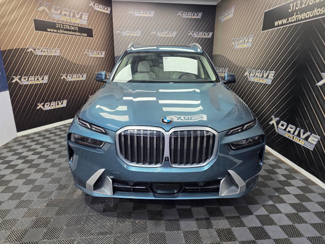 Used 2024 BMW X7 xDrive40i w/ Executive Package AWD/4WD image 5
