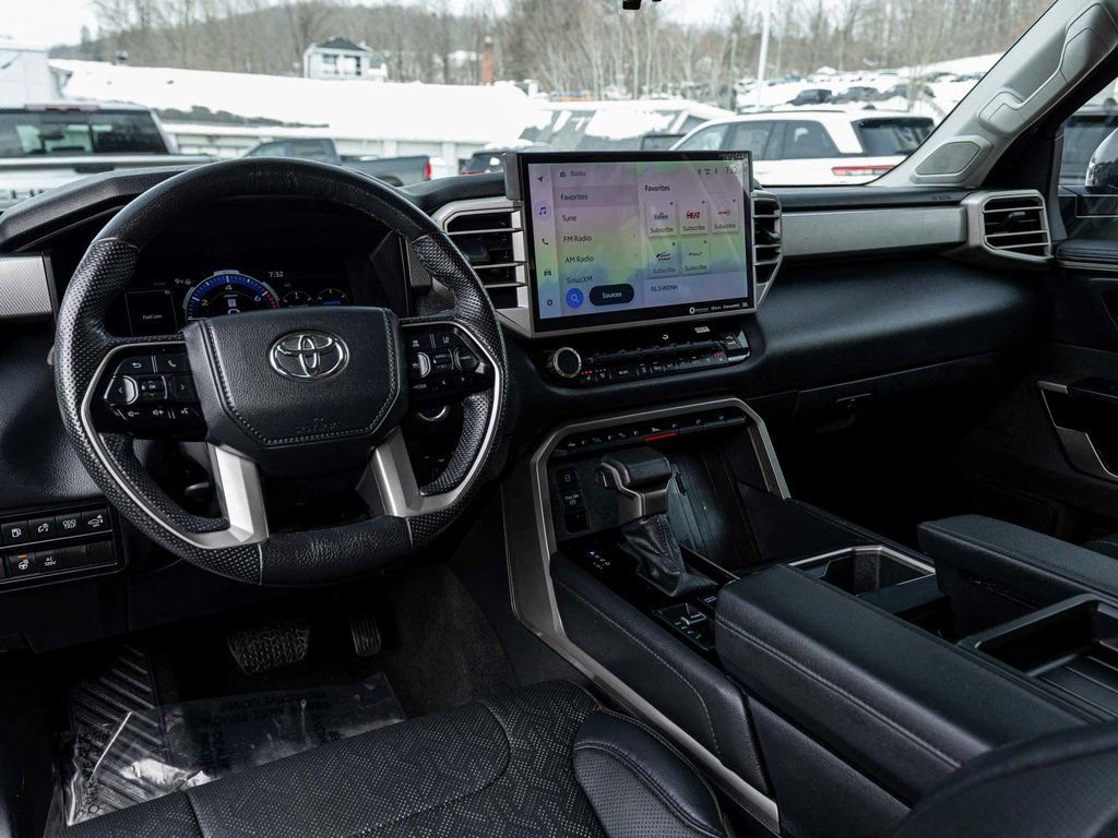 Used 2024 Toyota Tundra Limited AWD/4WD image 16