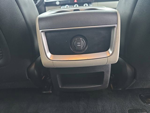 Used 2023 Kia Carnival LX image 18