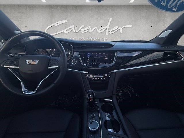 Certified 2024 Cadillac XT6 Premium Luxury w/ Technology Package FWD image 17