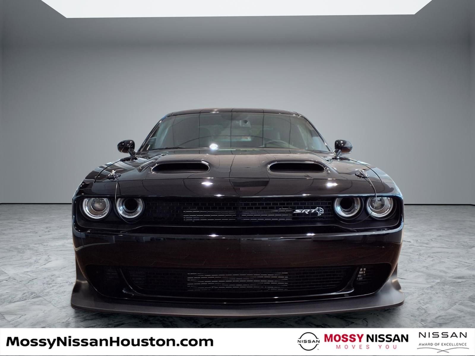 Used 2019 Dodge Challenger SRT Hellcat Redeye image 3