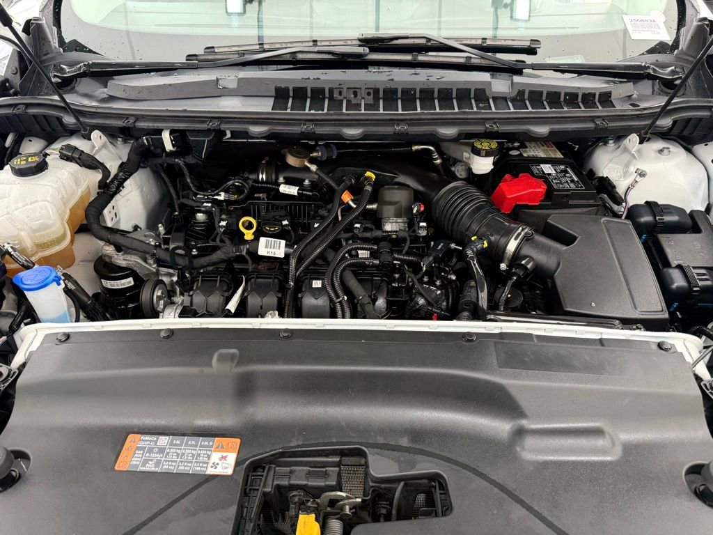 Used 2022 Ford Edge SE w/ Black Appearance Package image 9