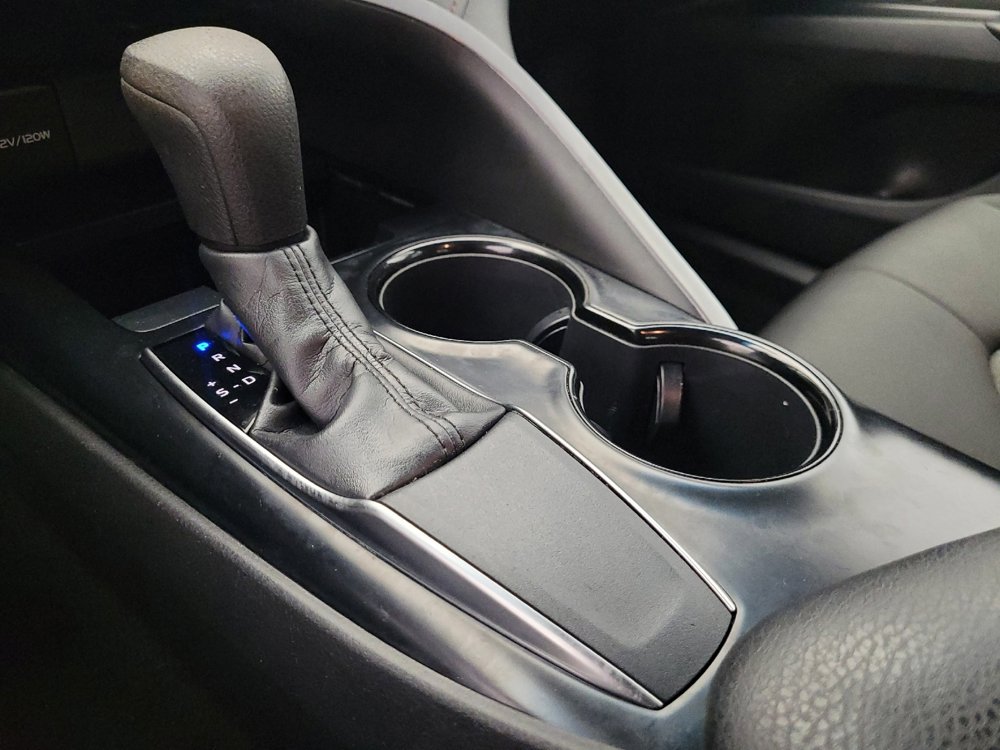 Used 2019 Toyota Camry LE image 26