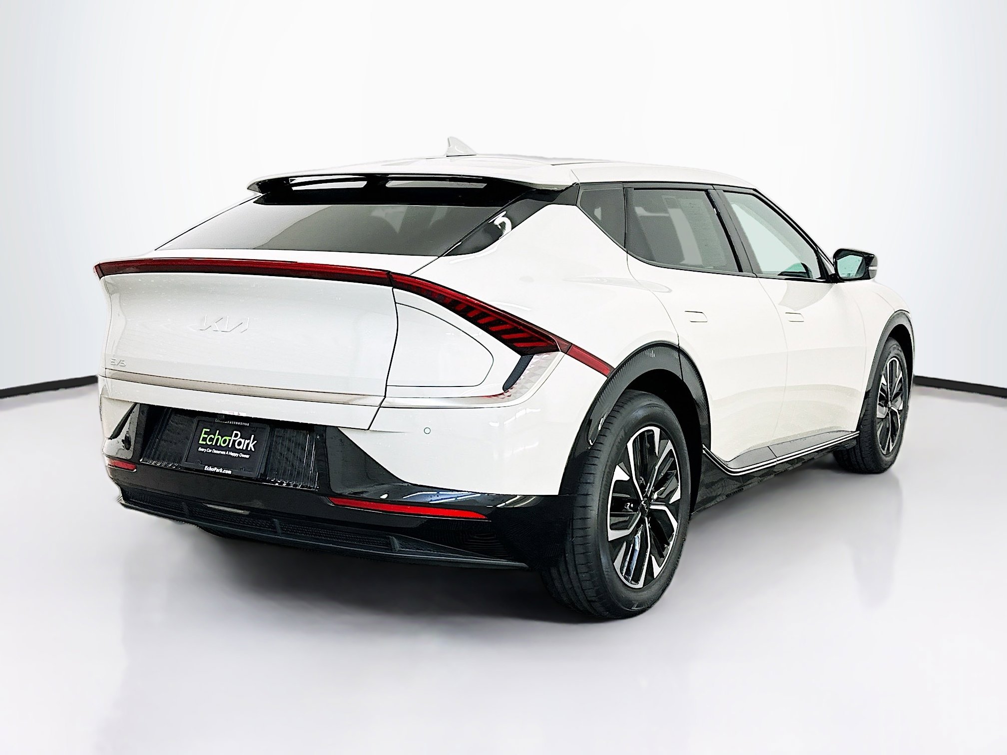 Used 2024 Kia EV6 Wind image 9