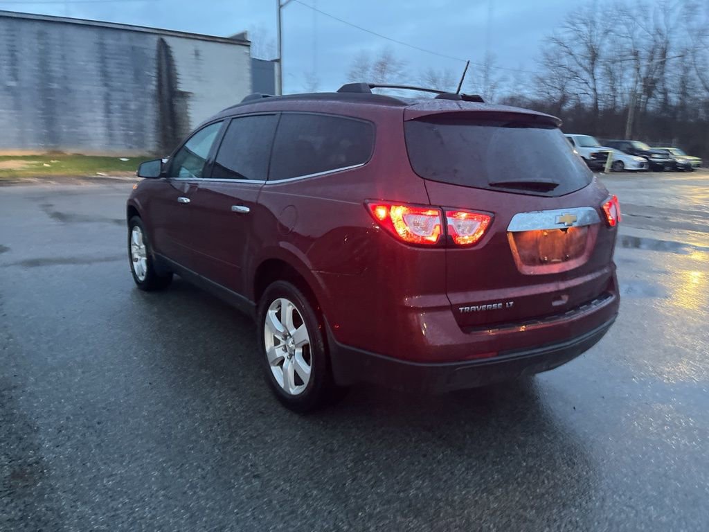 Used 2017 Chevrolet Traverse LT w/ Style and Technology Package image 14