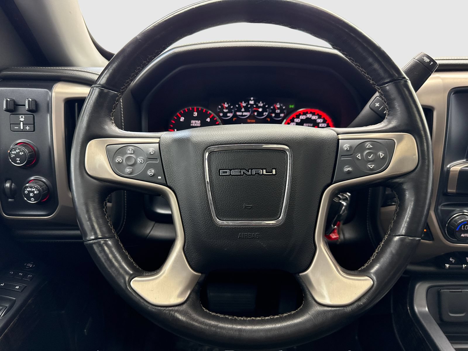 Used 2016 GMC Sierra 1500 Denali w/ Denali Ultimate Package AWD/4WD image 19