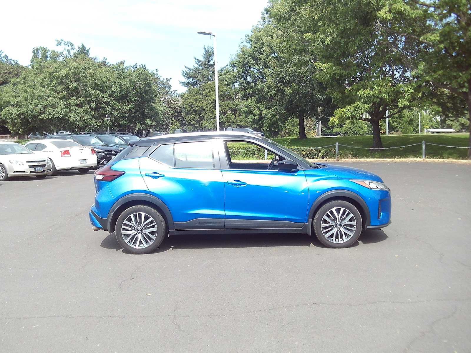 Used 2021 Nissan Kicks SV w/ Exterior Package FWD image 6