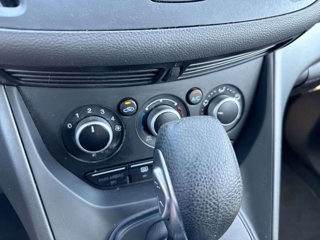 Used 2014 Ford Escape S FWD image 16