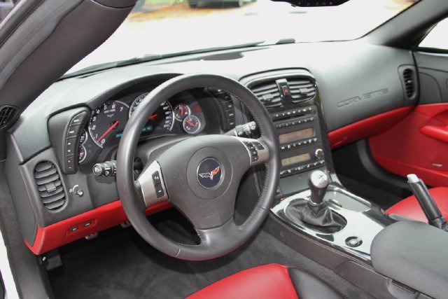 Used 2011 Chevrolet Corvette Grand Sport w/ Preferred Equipment Group RWD image 20