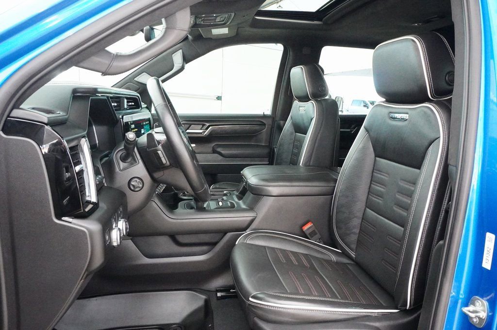 Used 2023 GMC Sierra 1500 AT4X image 29