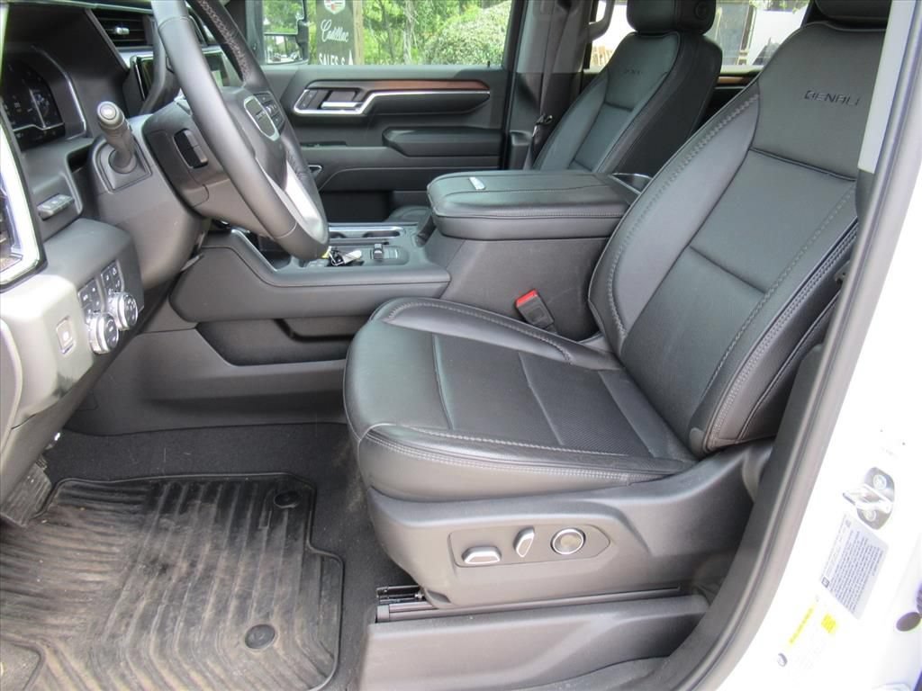 Used 2024 GMC Sierra 2500 Denali w/ Denali Reserve Package AWD/4WD image 16