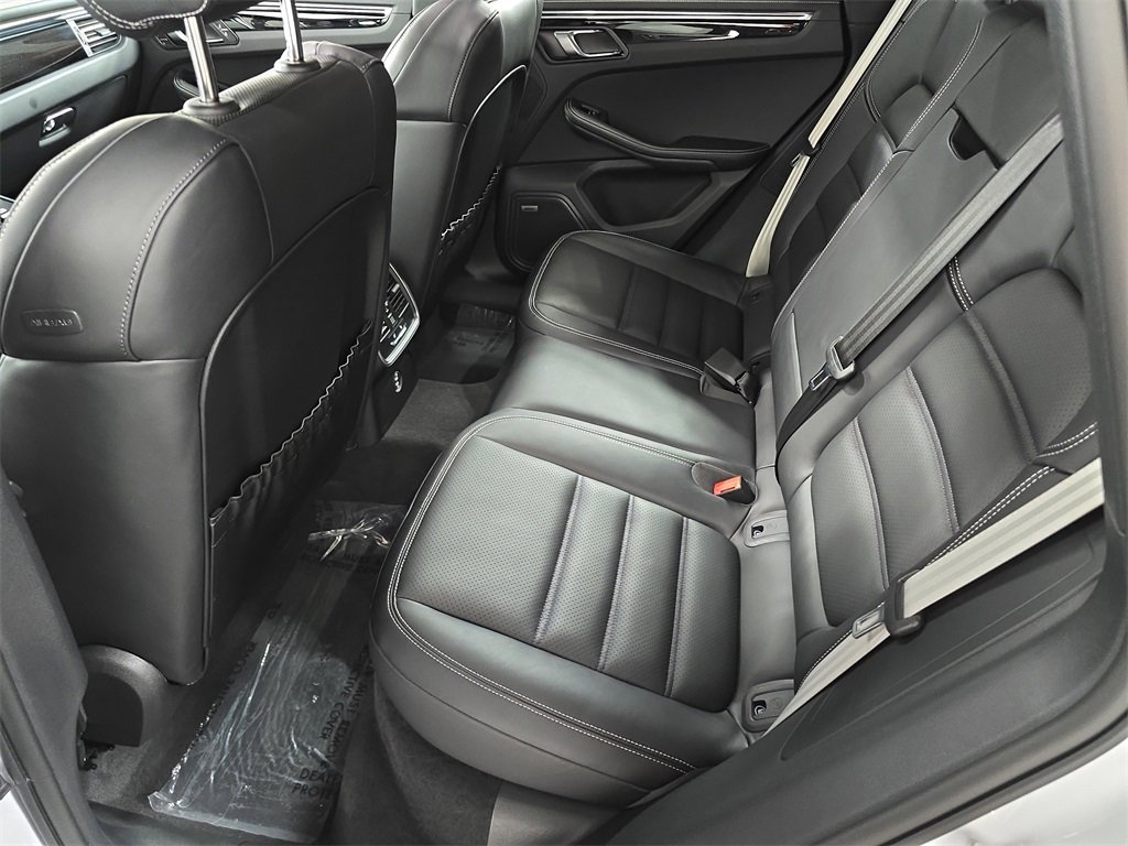 Used 2025 Porsche Macan GTS image 24