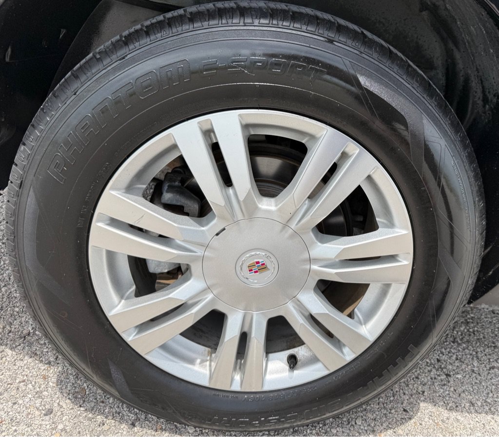 Used 2012 Cadillac SRX Luxury FWD image 19